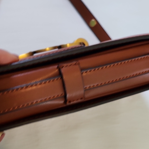 Guess Brown Shoulder Bag - Picture 6 of 17